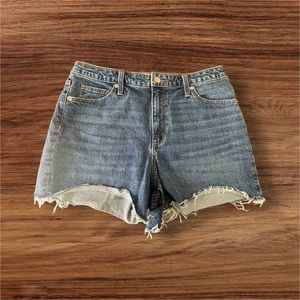 Universal Thread denim shorts Sizw 12/31R Vintage Midi Excellent condition